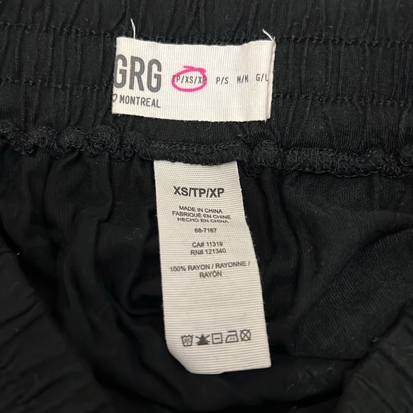 GARAGE Asymmetrical flowy skirt - Picture 2 of 2